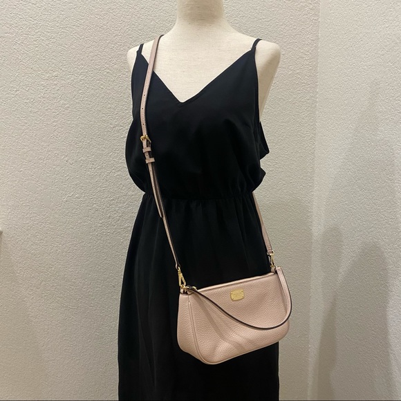Michael Kors Pink crossbody bag - Picture 5 of 15